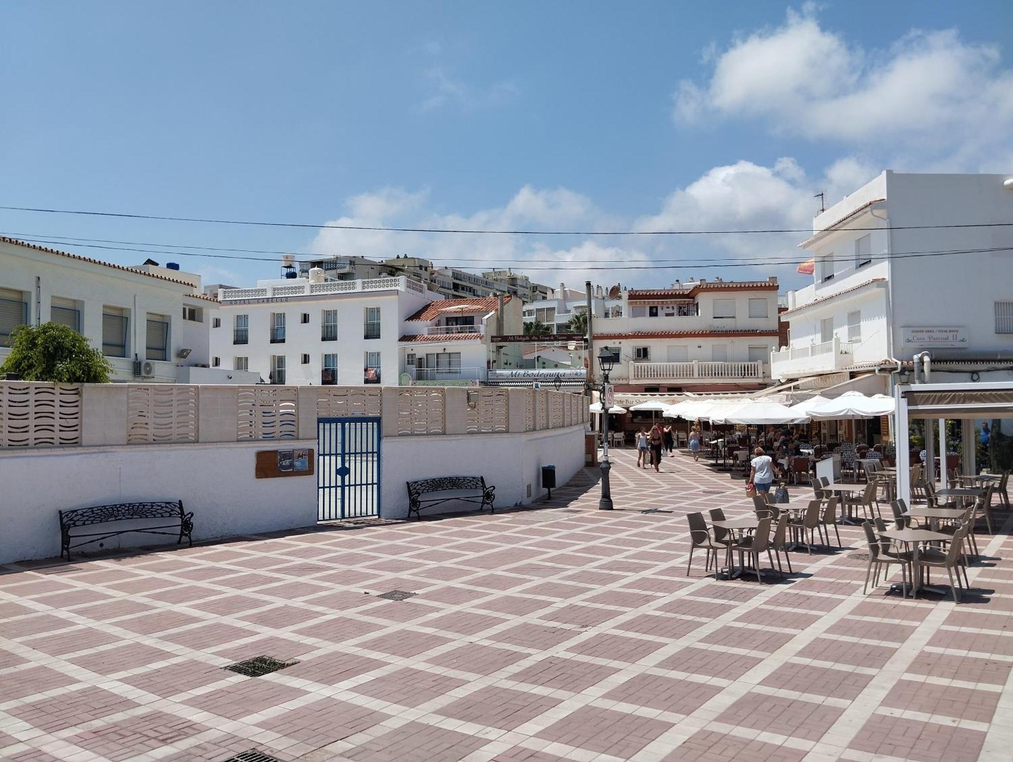 Lidia Planta 1, La Carihuela 1ª Linea Playa, Vistas Mar, 1 Dormitorio, 52 M2, 1-3 Huesped, Amplio Balcon, Wifi Appartement